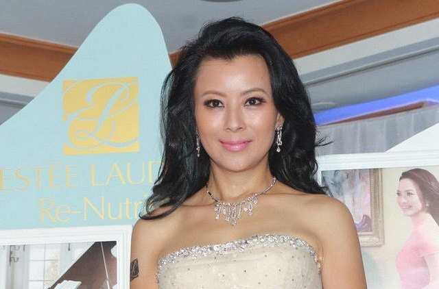 淡出演藝圈卻成人生贏家！電眼美人「一嫁才子二嫁富豪」躍升台灣豪門少奶奶　喜迎龍鳳胎「23年恩愛如初」成模範夫妻