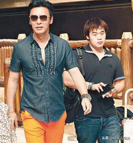 鍾鎮濤29歲長子近照曝光！定居美國網上突發厭世文　秀名牌錶嘆「沒有生存的理由」」