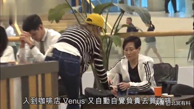 曾志偉妻子罕見露臉，與准兒媳逛街相處融洽，她性格溫和獨居20年