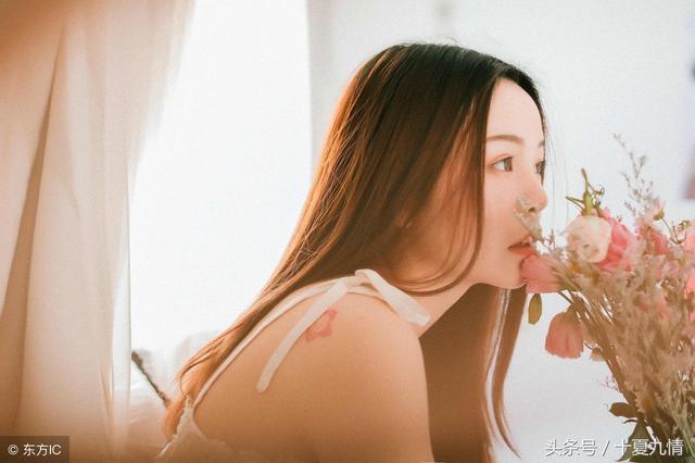 我月薪2萬，你吃著我的軟飯，哪來的臉嫌棄我每月補貼我爸2000？