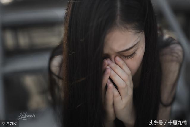 你住著我爸媽買的房子，憑啥你媽非要住進養老還讓我做她免費保姆