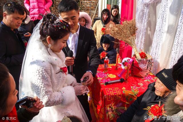 媳婦懷孕，婆家讓她辭職養胎，岳父母上門提一要求，媳婦沒了孩子