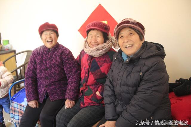公婆千里迢迢的來看孫子，我請了保姆，兩個月後我就把他們送走了