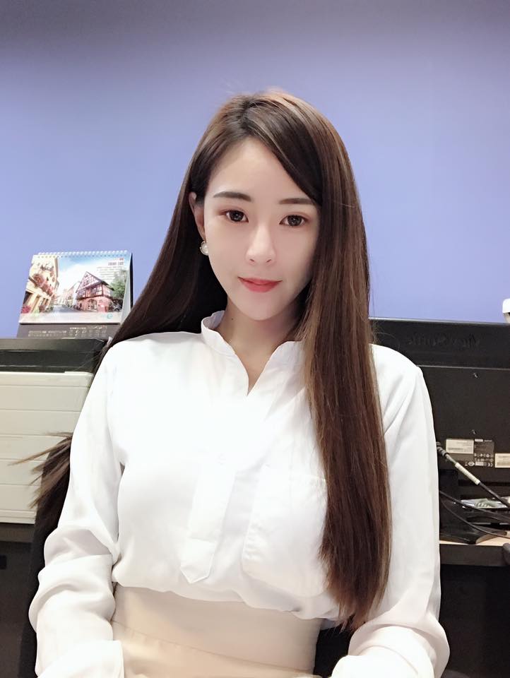 正妹業務經理！「Cynthia Yu」白嫩臉蛋五官深邃又迷人，姣好身材讓男粉天天神魂顛倒！