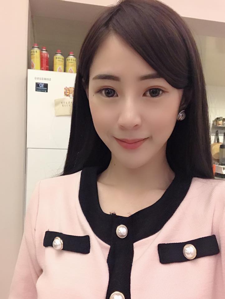 正妹業務經理！「Cynthia Yu」白嫩臉蛋五官深邃又迷人，姣好身材讓男粉天天神魂顛倒！