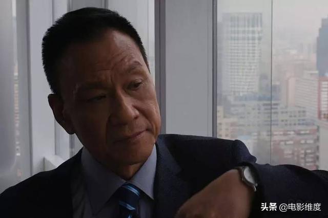 恩愛40年卻離婚了！資深影帝「50年從沒緋聞」獨寵髮妻，65歲「訴訟離婚分財產」73歲孤身一人！