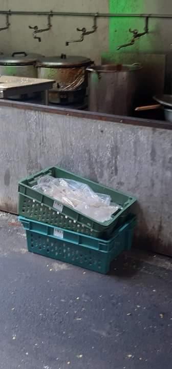 知名連鎖店生魚片出現蛋白質增量版？網友大驚：以後吃東西要先檢查了