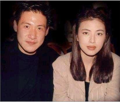 張學友老婆和郭富城老婆近照，同是天王的老婆，婚後生活天差地別  !