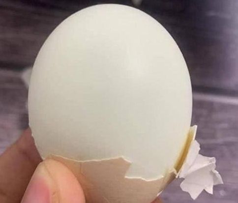 炒茄子先放油是錯的！餐廳大廚：茄子不油膩不發黑，是因為多做了這一步！