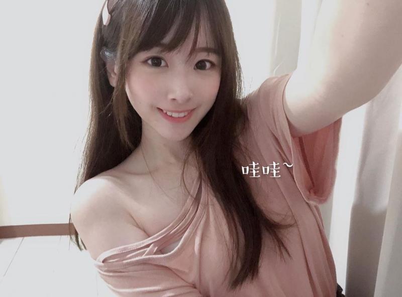 16歲學生妹來頭不小，而是個小網紅! 常在FB發美照