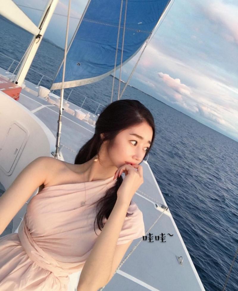 邪惡的角度~ 這畫面也太美了吧！ 
