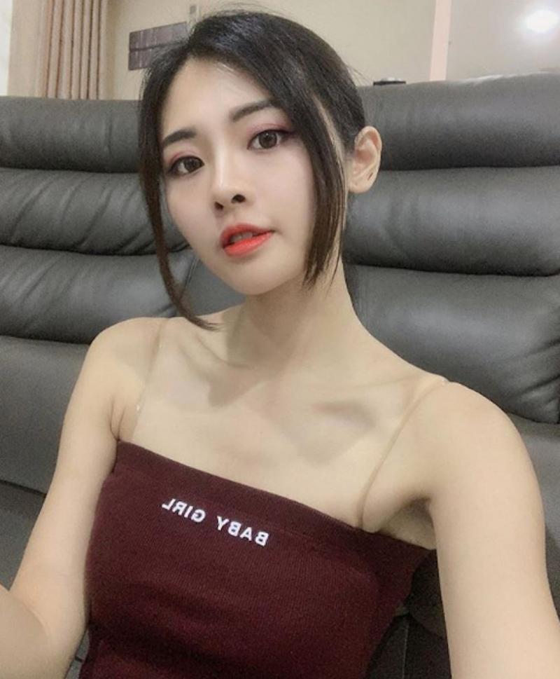 「ᎪᏢᏢᏞᎬ ᏟᎻᏌᎪ」的正妹，她是來自馬來西亞的youtuber，超甜示愛：想要做你的baby girl！