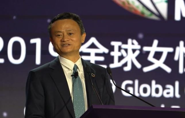 馬雲：我成功的秘密是在家聽老婆的，工作聽女同事的