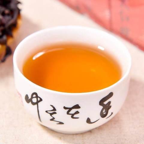 它是尿酸高的「對頭」，經常吃一點，幫你遠離痛風，保護腎臟