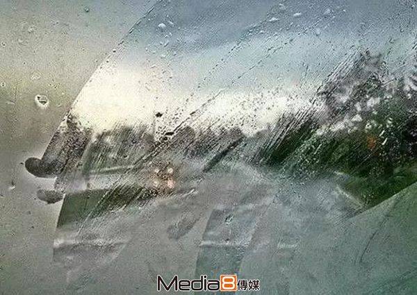 汽車天窗請這樣用 ! 五個超實用功能，你不知道就浪費了 !