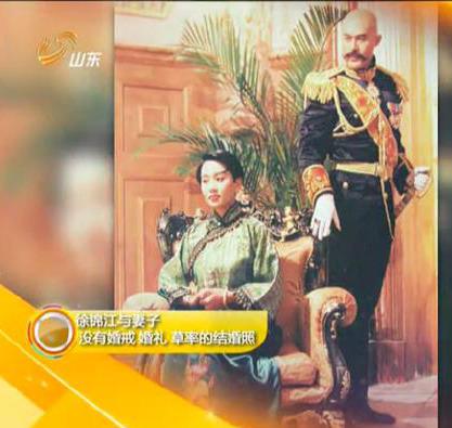 55歲徐錦江妻子光頭10多年被誤認為尼姑，見面3次就閃婚，如今恩愛25年零緋聞，網友：簡直就是偶像劇