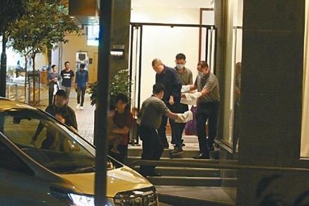 68歲劉鑾雄1歲小女兒曝光，甘比曬娃太有心機了