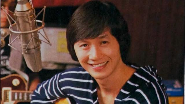 香港「歌神」71歲生日 兒孫滿堂精神奕奕，唱到70歲願望成真！