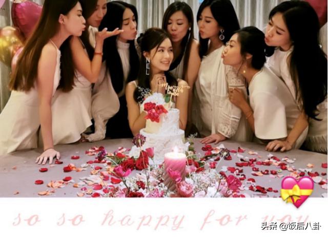 這對「相愛相殺」的昔日閨蜜港媒將她們做過一輪對比，文詠珊舉行婚前派對壕氣勝過baby，伴娘團戴全定製首飾好任性！