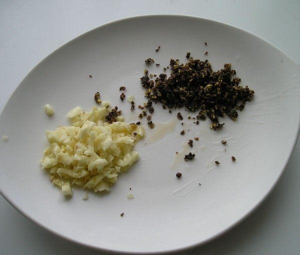 爸爸做的水煮魚非常入味好吃，配料做法齊全，再也不想在外面吃了