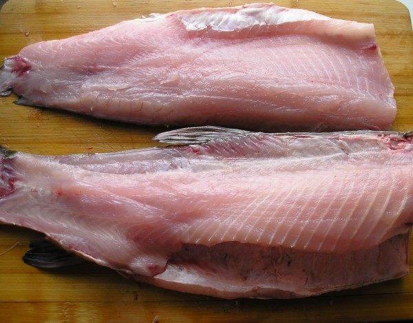 爸爸做的水煮魚非常入味好吃，配料做法齊全，再也不想在外面吃了