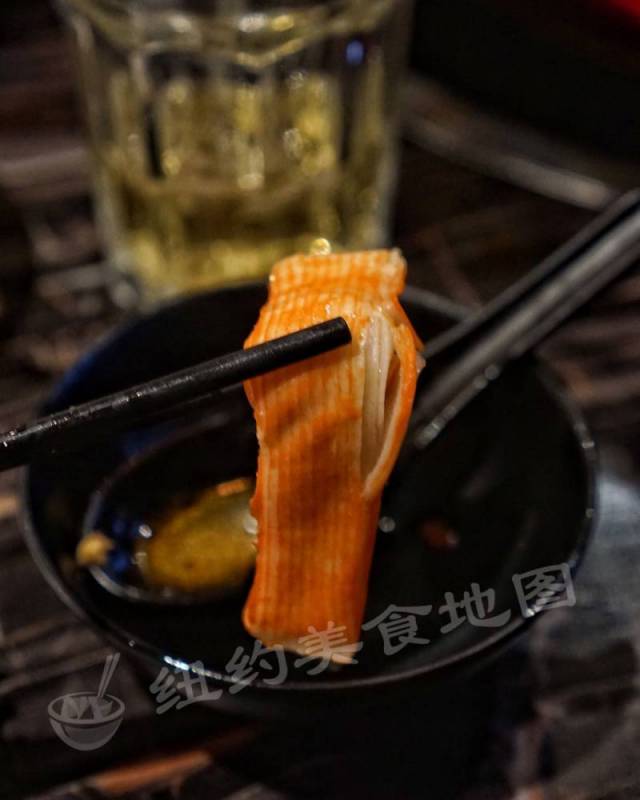 現在才知道煮火鍋必備「蟹肉棒」製作過程大公開 , 裡面其實完全「不含螃蟹成分」!