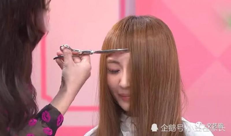 美髮師為28歲的女星賴薇如現場剪劉海，剪完劉海直接年輕10歲，太好看了！