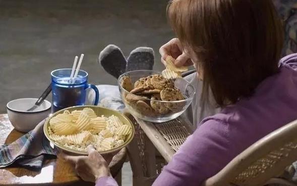 孩子睡覺時有這三個習慣，以後可能無緣大長腿，寶媽要做好監督 !