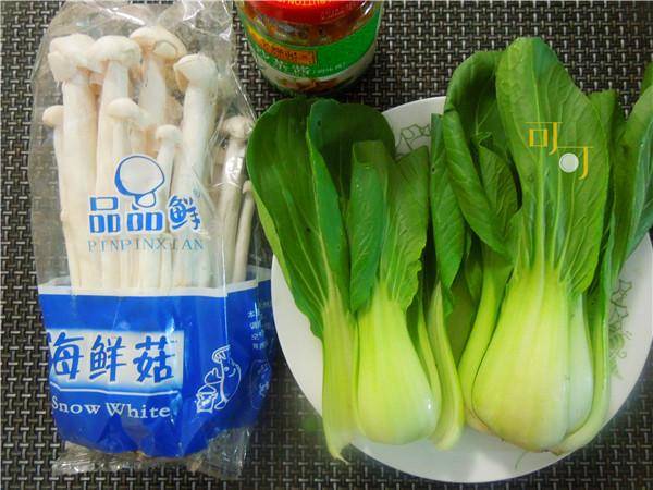還在吃普通的炒青菜？加入這個菇，再加一勺醬，雖然是素菜卻有滿滿的海鮮味