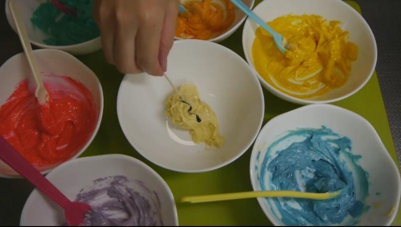 這個彩虹年輪蛋糕，成品居然這麼美