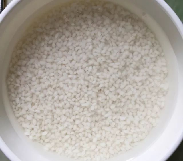 Q彈軟糯、香甜可口的蔓越莓糯米糕，免烤快手小甜品就是它