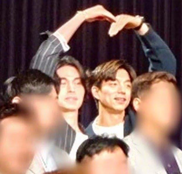 是「死鬼CP」，孔劉、李棟旭出席好友婚禮久違同框，合體比愛心 – idolworld