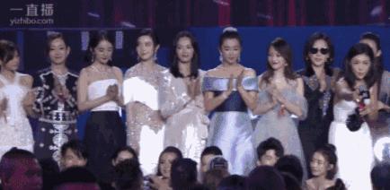 讓人心疼了10年的張韶涵，發個問號都「被」上熱搜：人生是部狗血偶像劇，還好我有翅膀可以飛翔