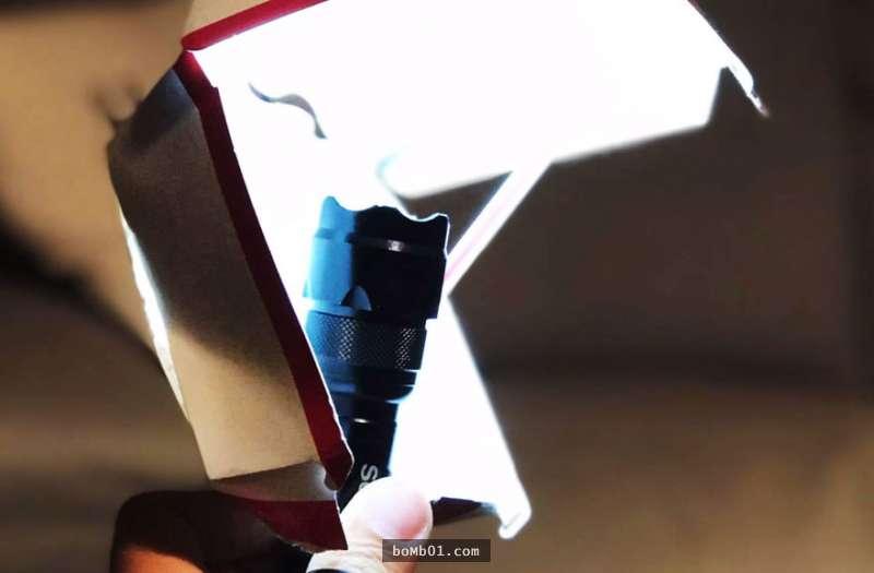 總是有許多人不解他為何總是拿著「麥當勞盒子」幫人拍照，直到看到成品，大家都模仿了！