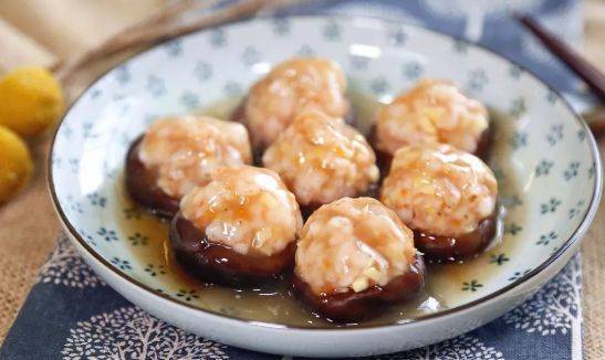 肉餡攪一攪10分鐘就上桌，好吃又營養，留著過節露一手
