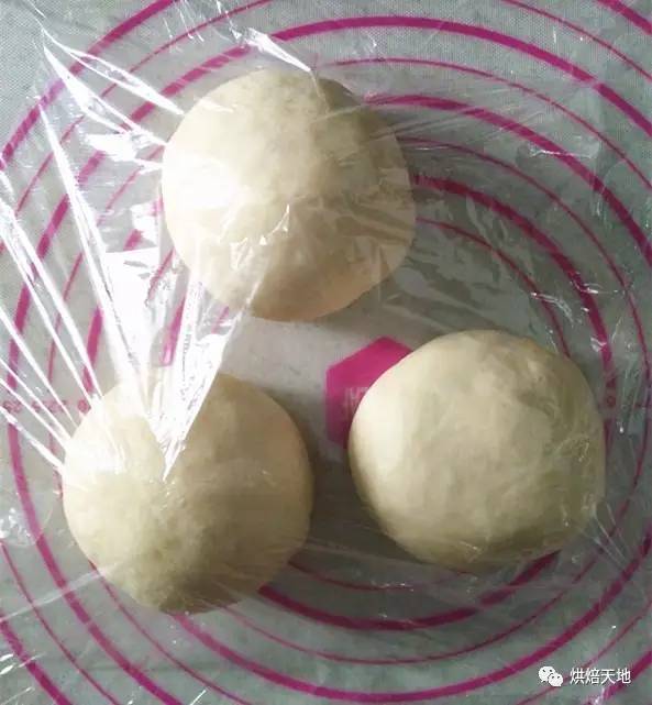 這2款超軟麵包干吃我能吃兩筐~ 超萌日式牛奶卷 and酸奶吐司