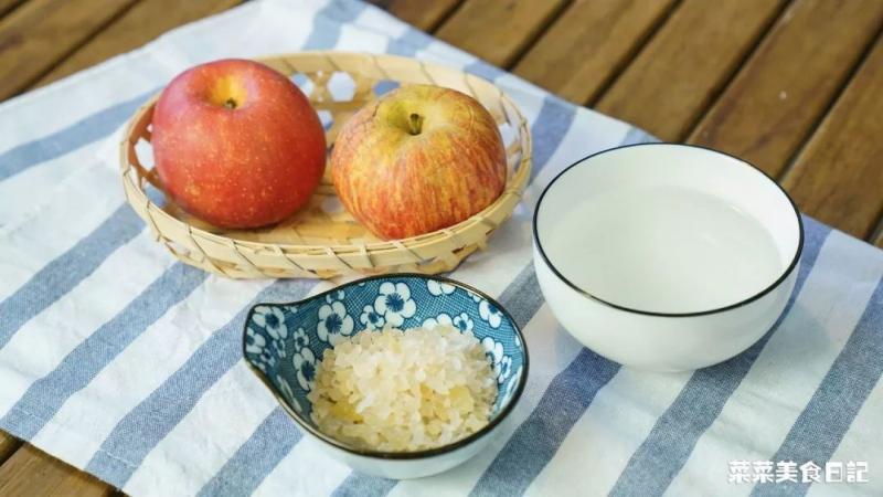 幾道蘋果料理。女人多吃它，皮膚白腸胃好