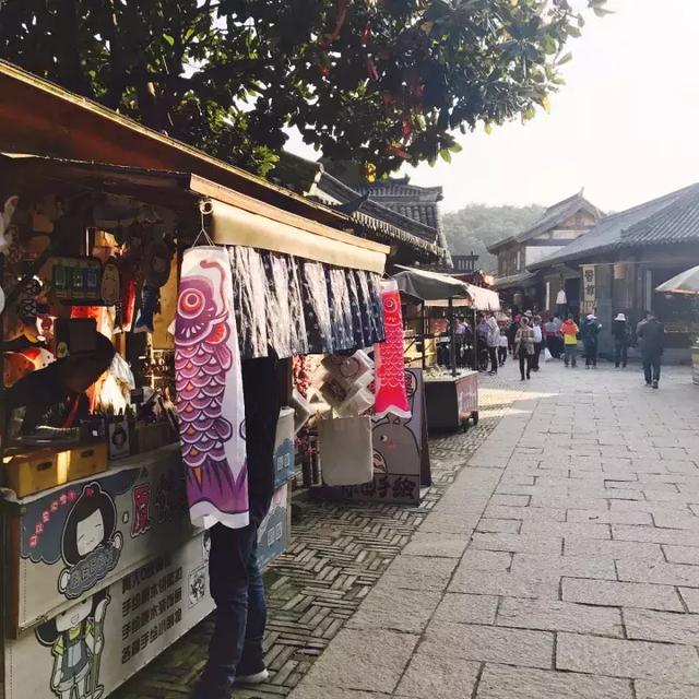 這座海邊小城，風光不輸三亞，明星最愛光顧，關鍵是美食連吃3天也不重樣！