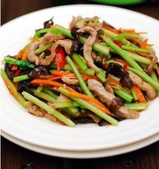 芹菜怎麼炒好吃？15種芹菜吃法，好吃到舔盤