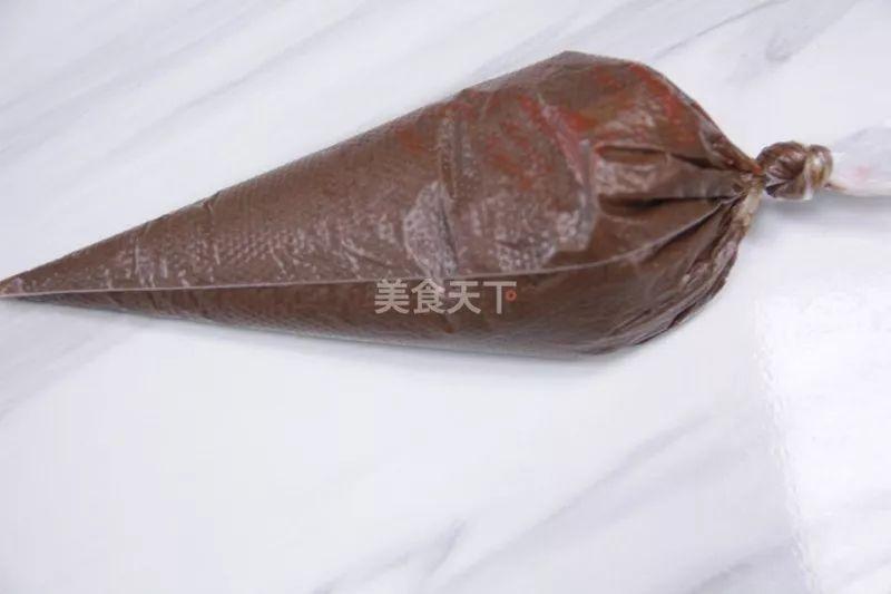 烘焙課堂 | 雙重口感的香濃可可味-花生醬夾心蛋糕