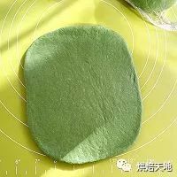 終於拔草啦~抹茶軟歐-香芋麻薯餡