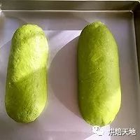 終於拔草啦~抹茶軟歐-香芋麻薯餡