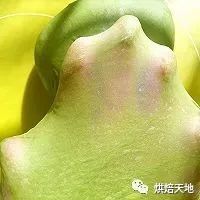 終於拔草啦~抹茶軟歐-香芋麻薯餡