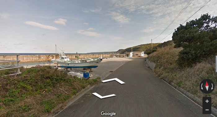 Google街景車「亂入地盤」！狗狗一路狂追意外成「熱門景點」...網笑翻：好膽哩麥造~
