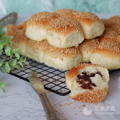 芝麻豆沙小餐包的做法~ 