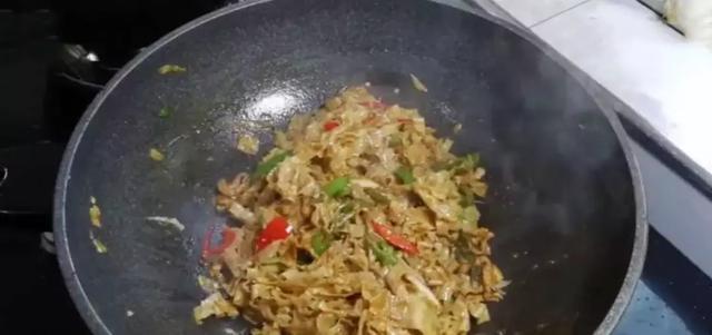 豆腐皮怎樣做才好吃？教你一個最簡單的家常做法，越吃越上癮！ 