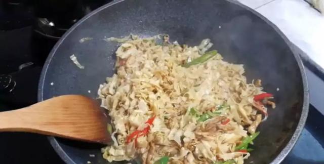 豆腐皮怎樣做才好吃？教你一個最簡單的家常做法，越吃越上癮！ 