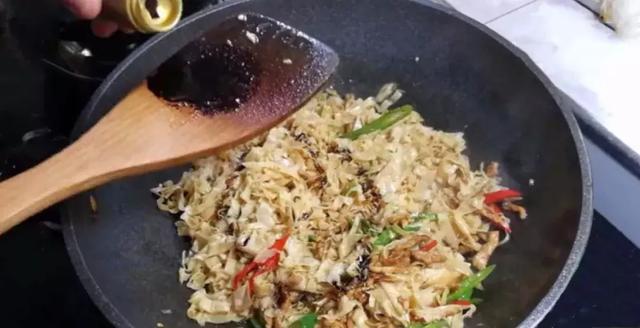 豆腐皮怎樣做才好吃？教你一個最簡單的家常做法，越吃越上癮！ 