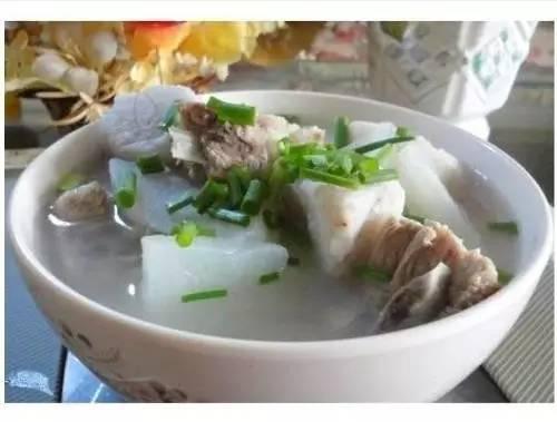 30個湯每個都煲一次就過年啦！愛喝湯收好！台灣冬天多是濕寒天氣，喝湯補身驅寒，特別是身體不好的朋友！！ 
