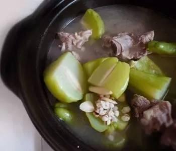 30個湯每個都煲一次就過年啦！愛喝湯收好！台灣冬天多是濕寒天氣，喝湯補身驅寒，特別是身體不好的朋友！！ 